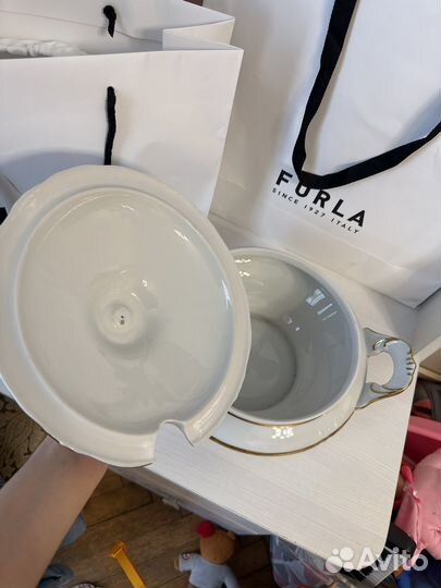 Супница с крышкой.Чешский фарфор. Сервис