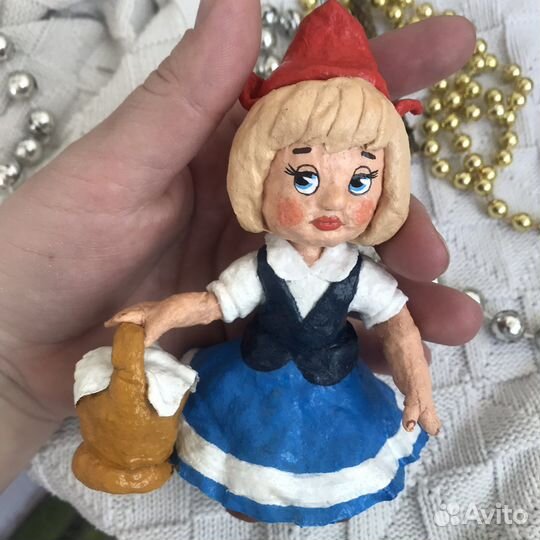 Ватная елочная игрушка Красная шапочка