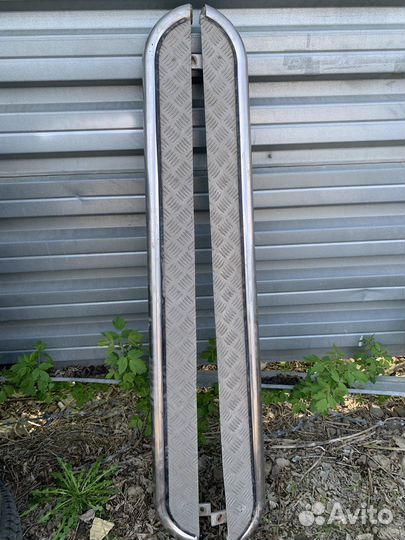 Кенгурятник и пороги на RAV 4