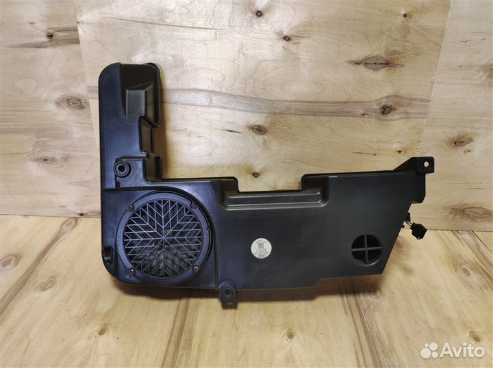 Сабвуфер Audi A4 B8 Avant