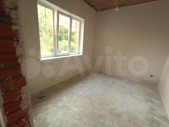 Дом 100 м² на участке 5,5 сот.