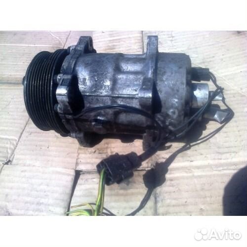 Компрессор кондиционера Volvo S40 SD7V16