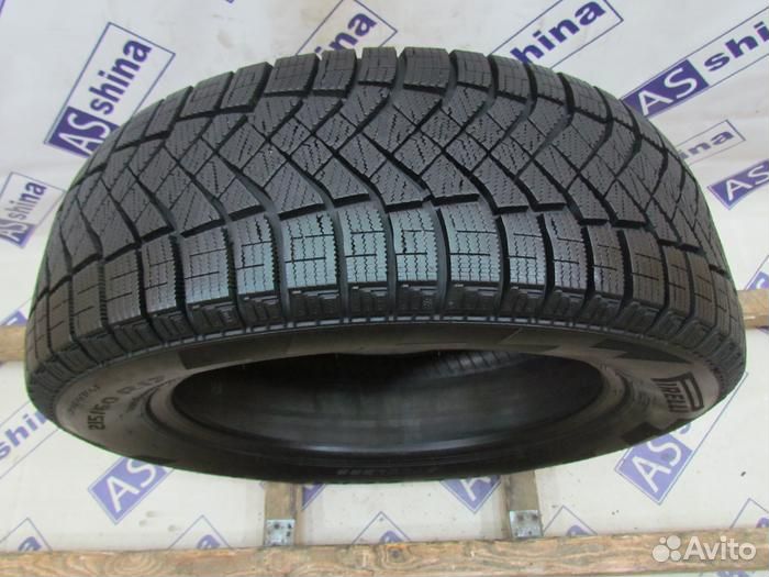 Pirelli Ice Zero FR 215/60 R17 76V