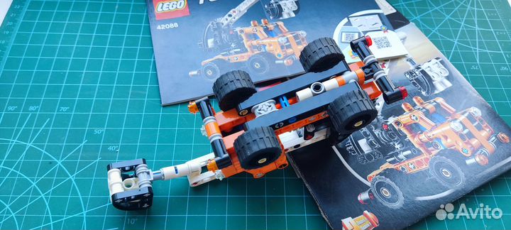 Lego Technic 42088 (Ремонтный автокран)
