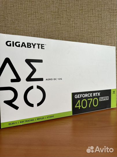 Белая Видеокарта 4070 super Gigabyte Aero White