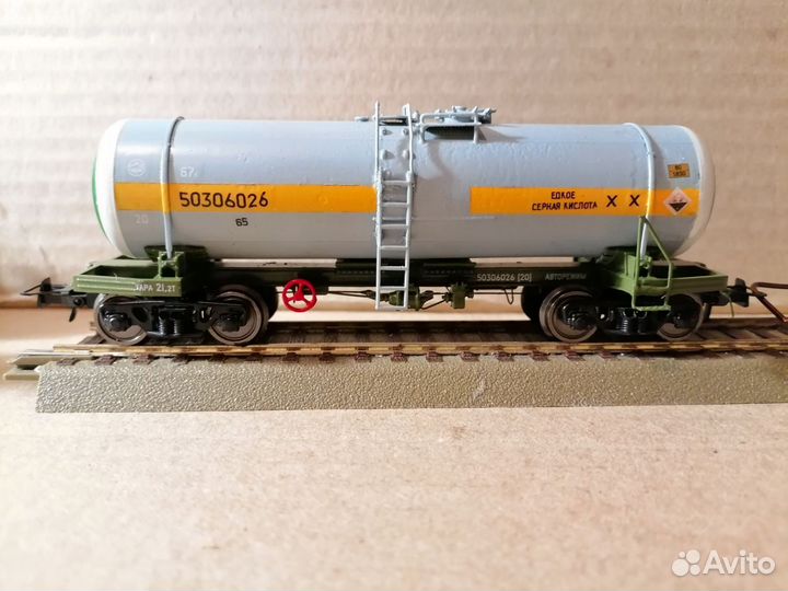 Вагон цистерна 15-1548 1/87, Н0