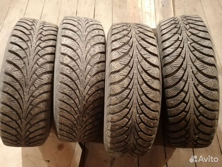 Sava Eskimo Stud 185/60 R15 88T