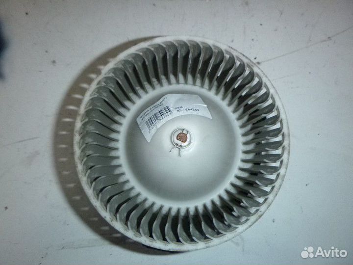 Моторчик печки mazda 6 (GH) 2007