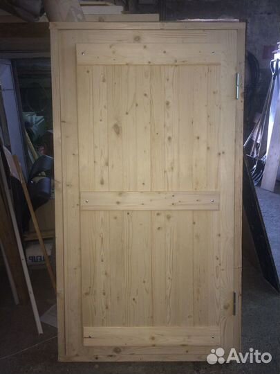 Дверь в баню