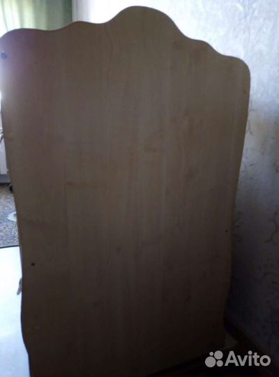 Кровать детская с маятником