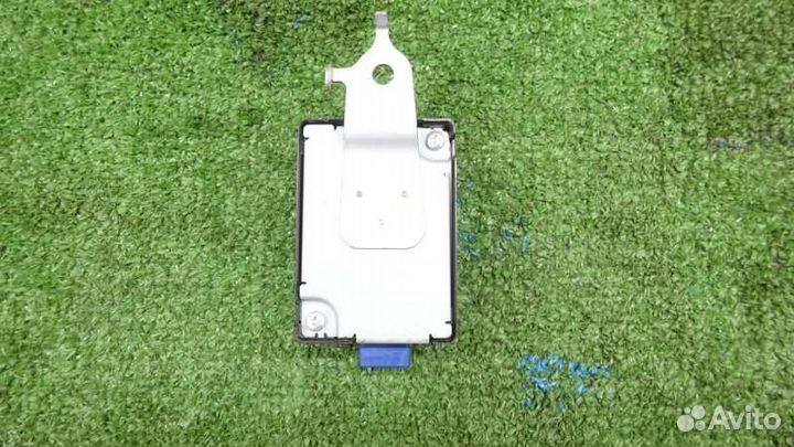 Электронный блок Toyota Corolla Fielder ZRE144