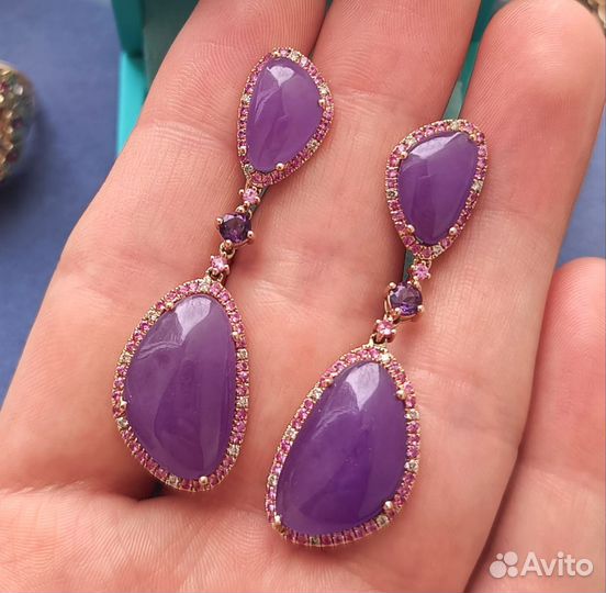 Золотые серьги с халцедоном и бриллиантами