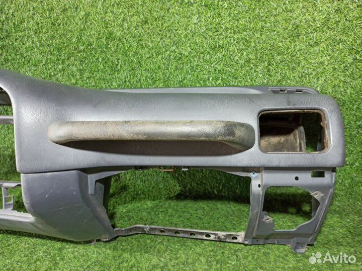 Торпедо, Парприз передний Toyota Land Cruiser J80