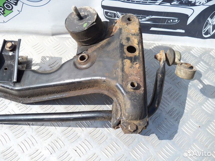 Подрамник передний BMW 3 E30 1986г 2.5