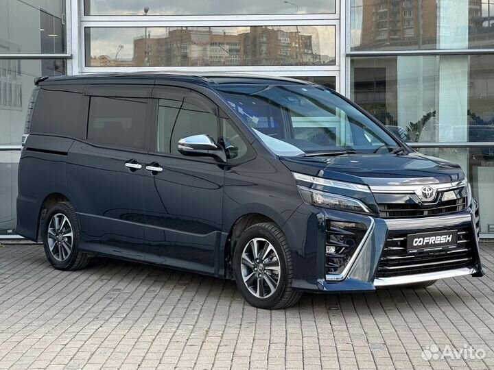 Toyota Voxy 2.0 CVT, 2020, 37 966 км