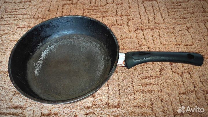 Сковорода б/у 26 см
