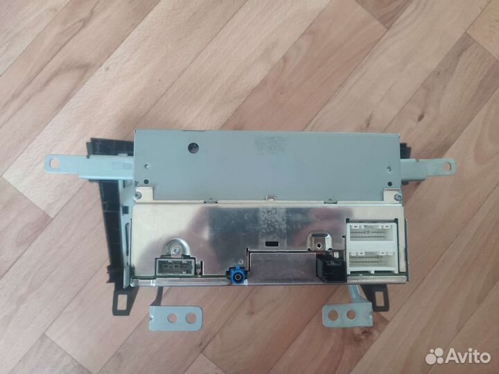 Штатная автомагнитола на ниссан