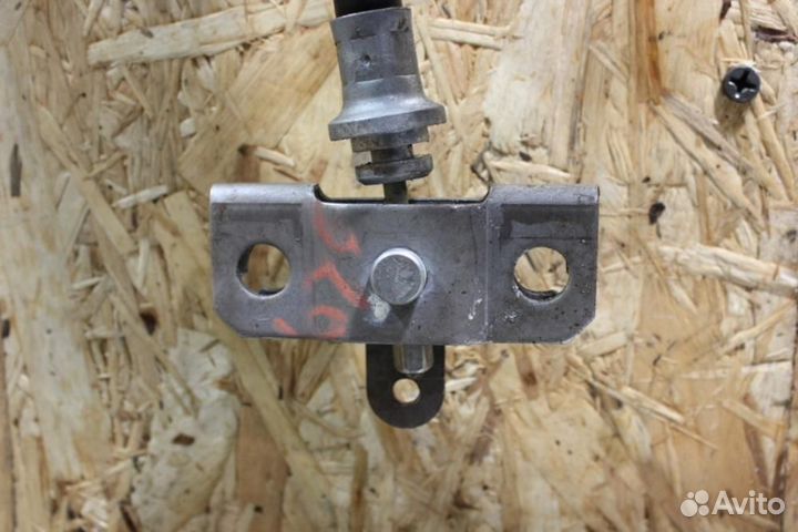 Трос стояночного тормоза Nissan Teana j32