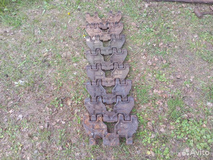 Траки дт-75 / Т-150 / Т-70 / тдт-55 (модель 1:43)