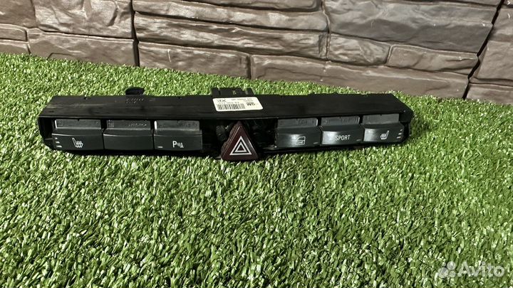 Блок кнопок Opel Astra H 13100112