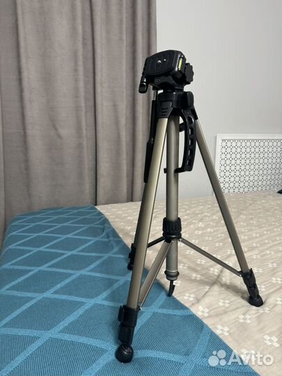 Штатив для фотоаппарата