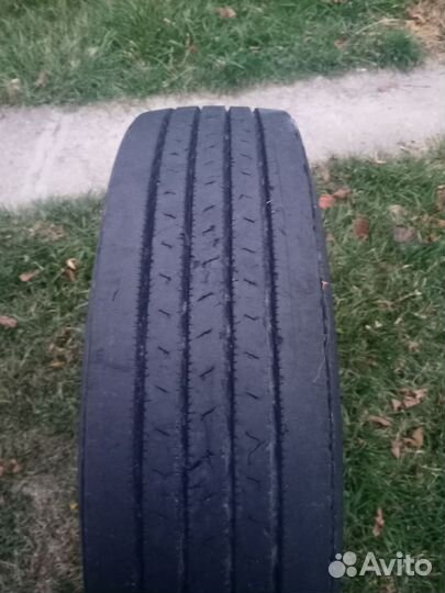 Грузовые шины бу 295. 75. 22.5