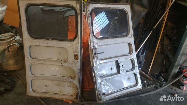 Задние двери УАЗ буханка