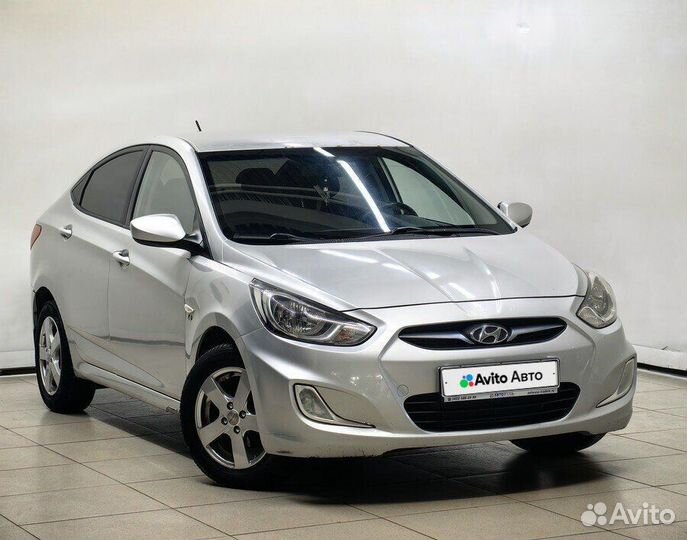 Hyundai Solaris 1.6 AT, 2012, 216 000 км