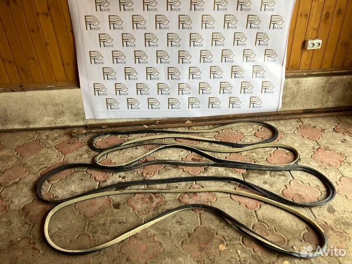 Уплотнитель проёма двери Infiniti Fx35 S51 2008