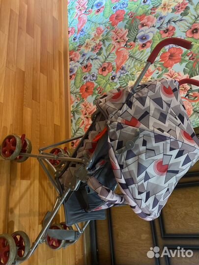 Прогулочная коляска трость babyton