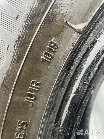Goodyear UltraGrip 245/65 R17 111T