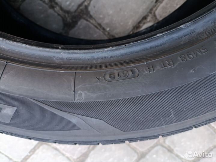 Hankook Dynapro HP2 RA33 235/55 R19 101V