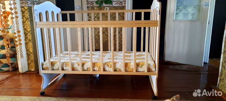 Кроватка детская