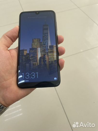 HUAWEI Y7 (2019), 4/64 ГБ