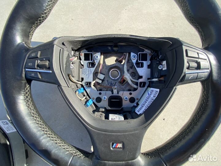 М руль bmw f10 с подогревом, лепестками, вибрация