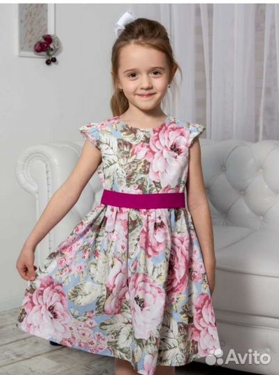 Новое нарядное платье, р 122. Турция