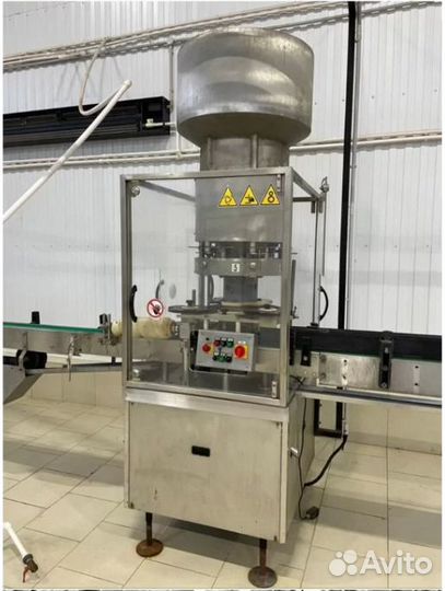 Автомат Укупор корковой пробки шампанского