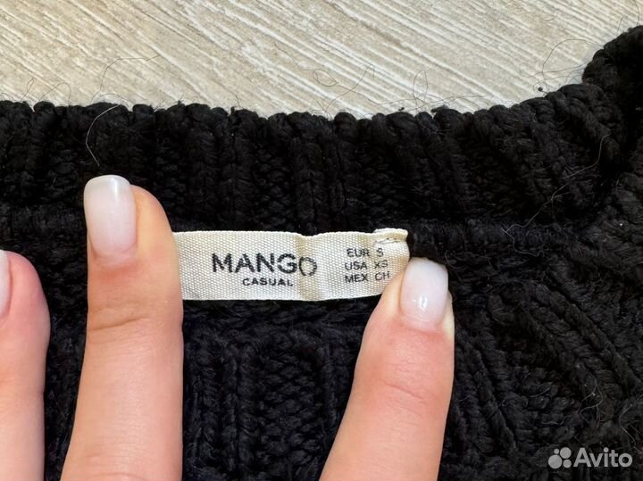 Свитер mango черный с вышивкой