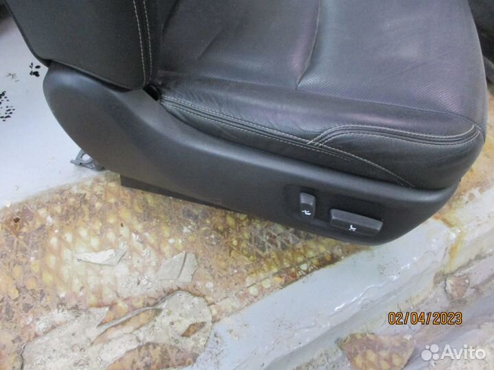 Прадо 150 сиденье переднее правое