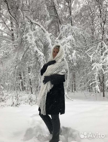 Шаль вязаная