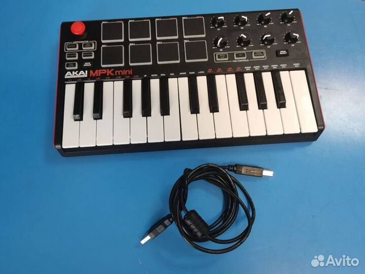 Akai Mpk Mini Mk2. Топовая Мидишка