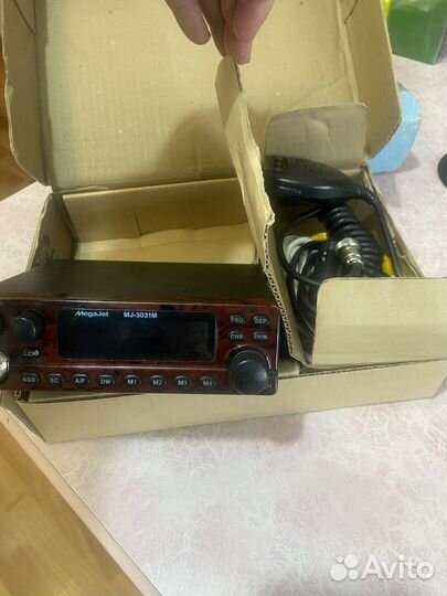 Автомобильная рация с антенной