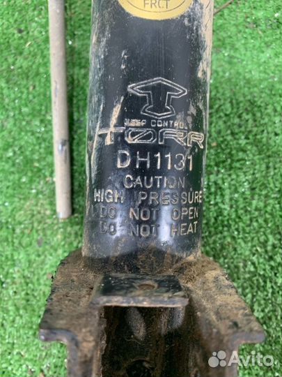 Стойка подвески задняя левая Renault Duster