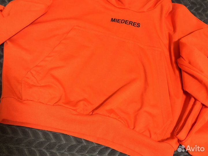 Костюм спортивный