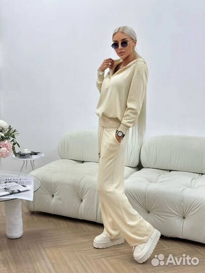 Кашемировый костюм Loro Piana S.M.L