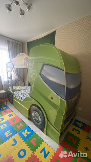 Детская кровать с матрасом бу