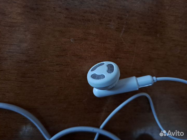 Проводные наушники samsung со своим разъёмом