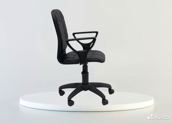 Офисное кресло Элегия М3 черное