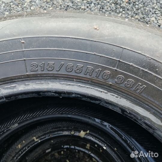 Yokohama BluEarth-A 215/65 R16 98H