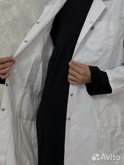 Медицинский халат, медицинские штаны, колпак